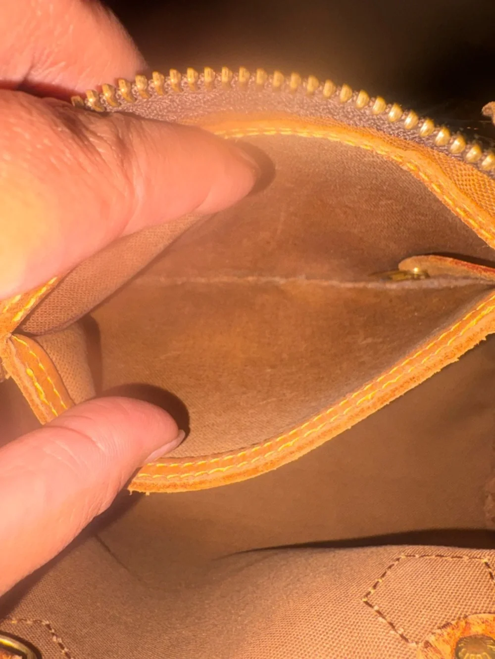 Louis Vuitton Brown Monogram Canvas Speedy 25 - Picture 7 of 8